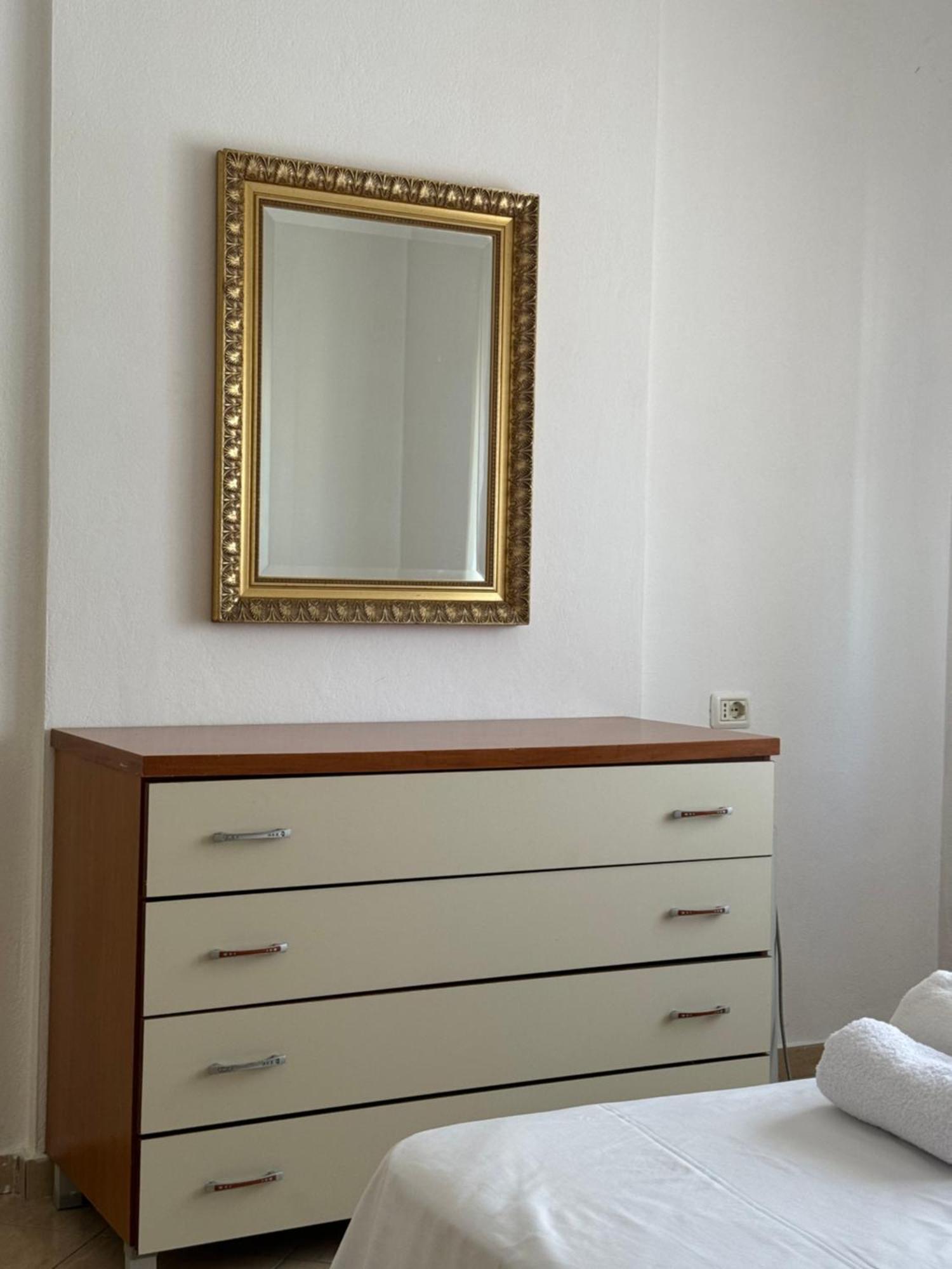 Elegant Apartment In Lungomare - N 23 Vlorë Extérieur photo