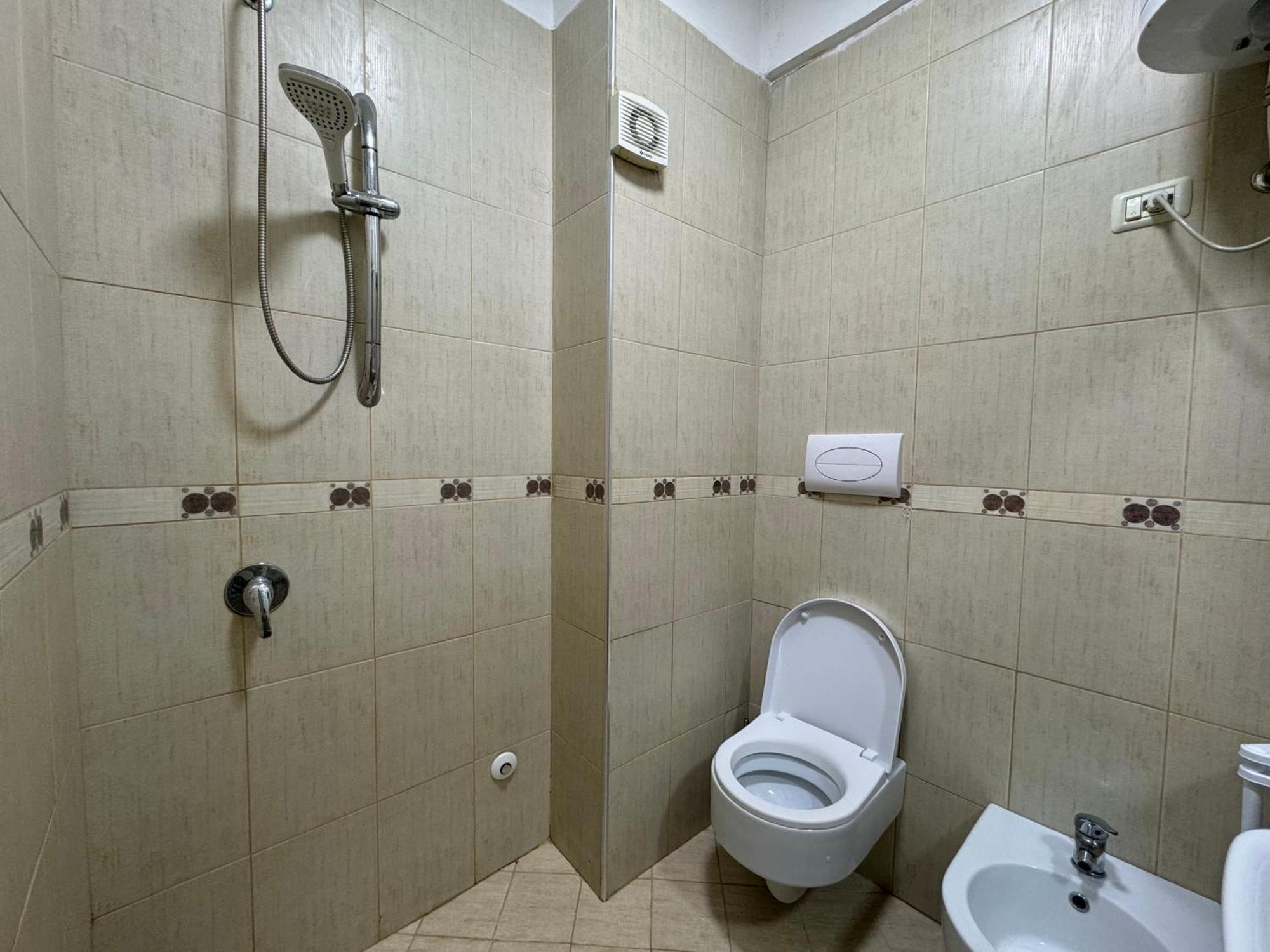 Elegant Apartment In Lungomare - N 23 Vlorë Extérieur photo